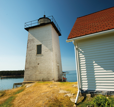 Swan's Island light