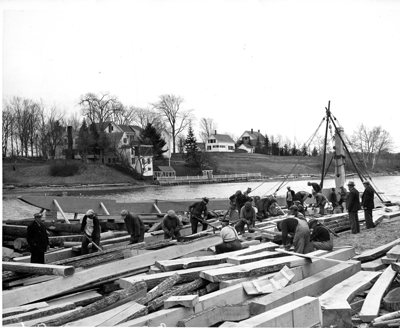 The Harry G. Marr yard in Damariscotta, which today is home to downtown Damariscotta's municipal parking lot and boat launch. The work underway is a crew framing the minesweeper USS Security . PHOTO: MAINE MARITIME MUSEUM