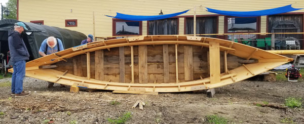 The beateau on its side.
