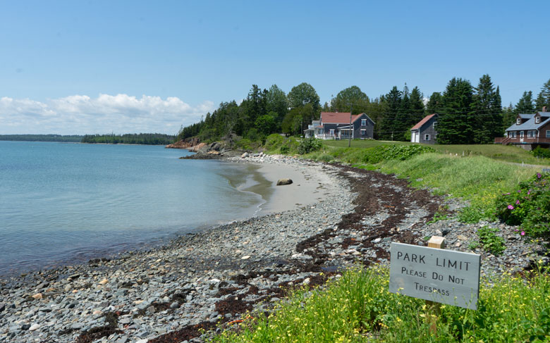 A sign warns visitors away from the shore in Roque Bluffs. FILE PHOTO: TOM GROENING