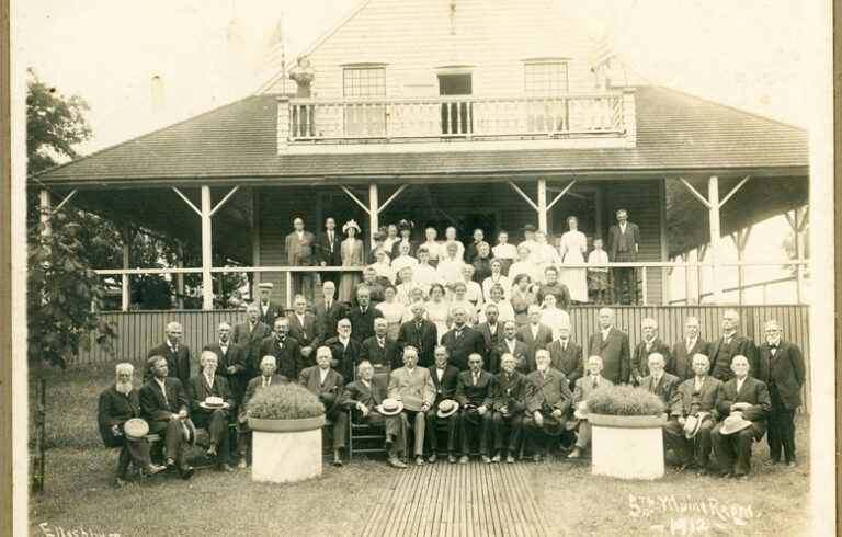 The Fifth Maine gathers for a reunion in 1912. PHOTO: COURTESY FIFTH MAINE MUSEUM