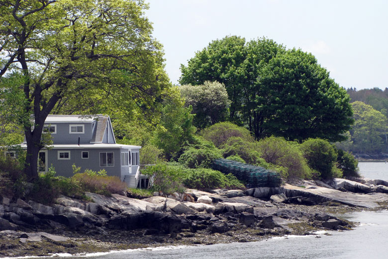 A view of the shore of Peaks Island. FILE PHOTO: TOM GROENING